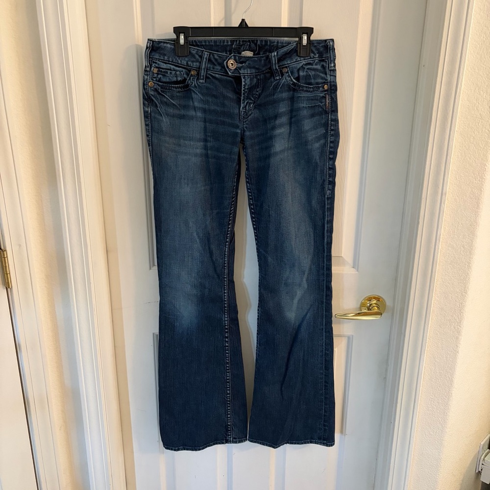 Silver Jeans Co Bootcut Jeans Women's 30 Distressed Hem Stretch Denim women 8-10